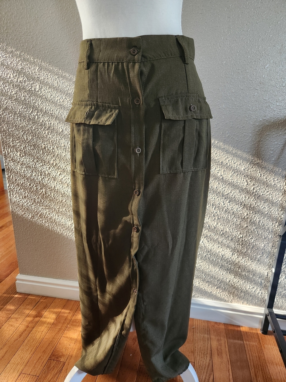 SHEIN Olive Green Button-Front Maxi Skirt with Utility Flap Pockets
